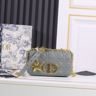 Dior ディオール（レディース） バッグ通販。新作コレクションから日本未発売アイテムまで続々登場！nvbag054