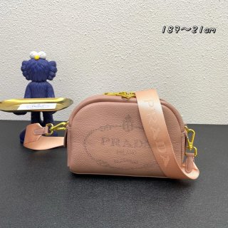 PRADA プラダ （レディース） バッグ通販。新作コレクションから日本未発売アイテムまで続々登場！nvbag169