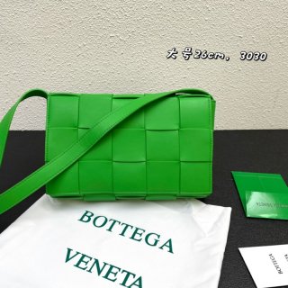 Bottega Veneta（レディース） バッグ通販。新作コレクションから日本未発売アイテムまで続々登場！nvbag324