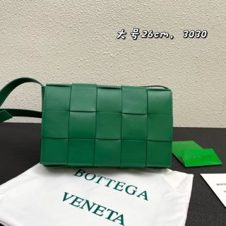 Bottega Veneta（レディース） バッグ通販。新作コレクションから日本未発売アイテムまで続々登場！nvbag329