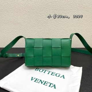 Bottega Veneta（レディース） バッグ通販。新作コレクションから日本未発売アイテムまで続々登場！nvbag333