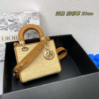 Dior ディオール（レディース） バッグ通販。新作コレクションから日本未発売アイテムまで続々登場！nvbag405