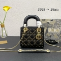 Dior ディオール（レディース） バッグ通販。新作コレクションから日本未発売アイテムまで続々登場！nvbag658